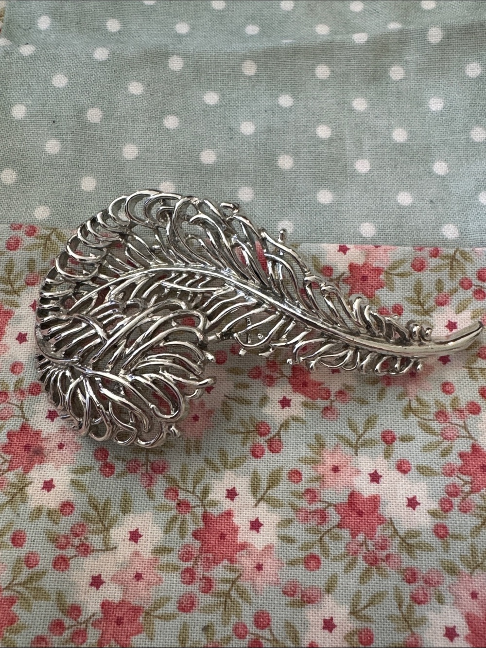 Sarah Coventry Silver-Tone Feather Brooch Pin